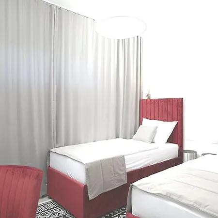 S 5 Spavacih Soba I Pogledom Na Na Najboljoj Lokaciji *